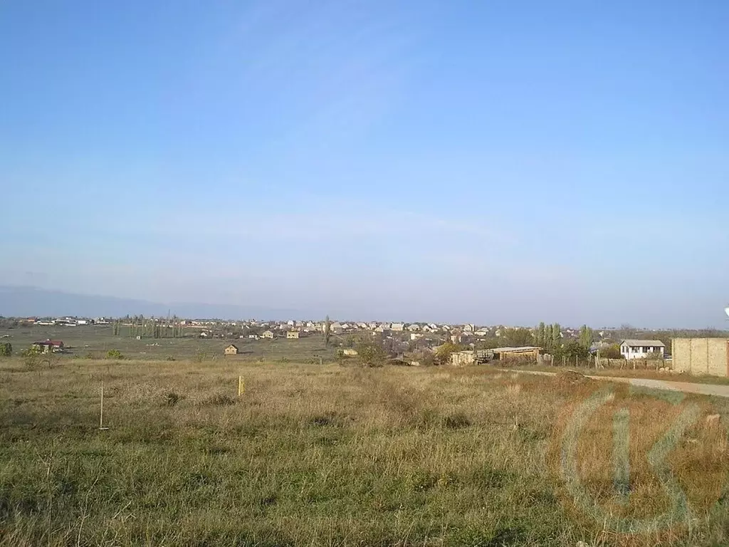 Участок в Крым, Симферопольский район, Перовское с/пос, с. ... - Фото 2