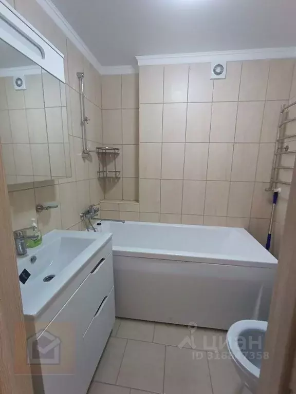 1-к кв. Крым, Евпатория городской округ, Мирный пгт ул. Сырникова, 33А ... - Фото 0