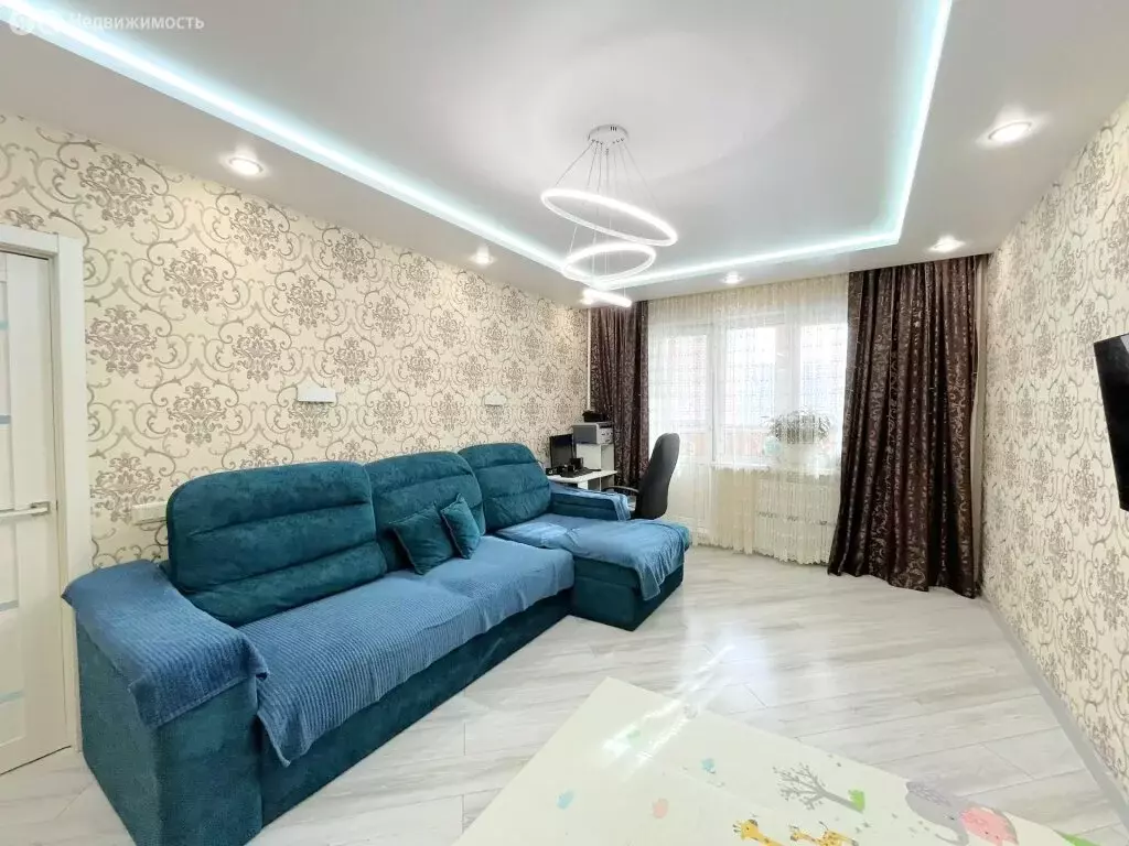 2-комнатная квартира: село Осиново, улица Гайсина, 4 (60.2 м) - Фото 2