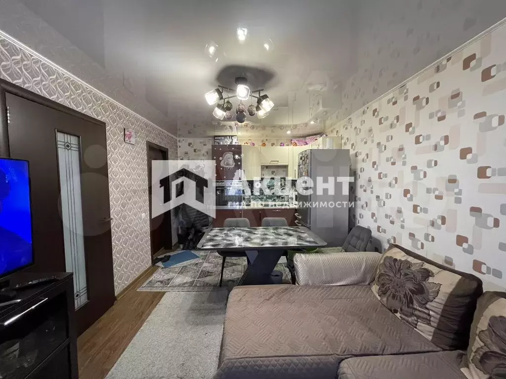 Комната 30,2 м в 2-к., 9/9 эт. - Фото 1