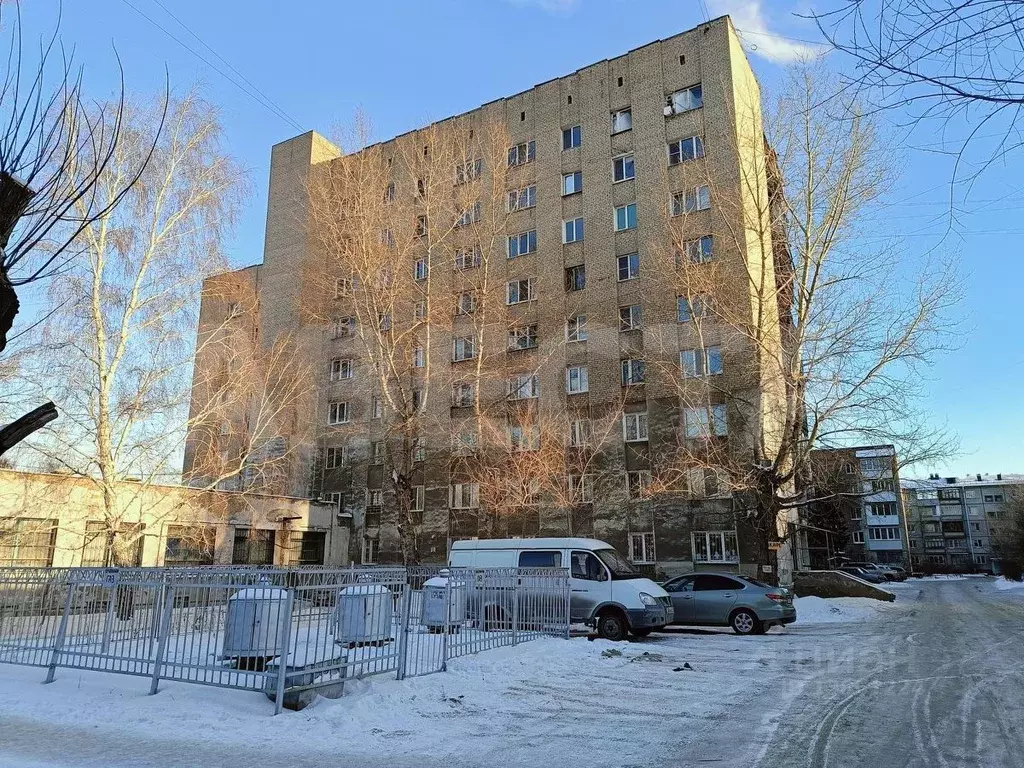 Комната Омская область, Омск ул. Суровцева, 104 (14.0 м) - Фото 0