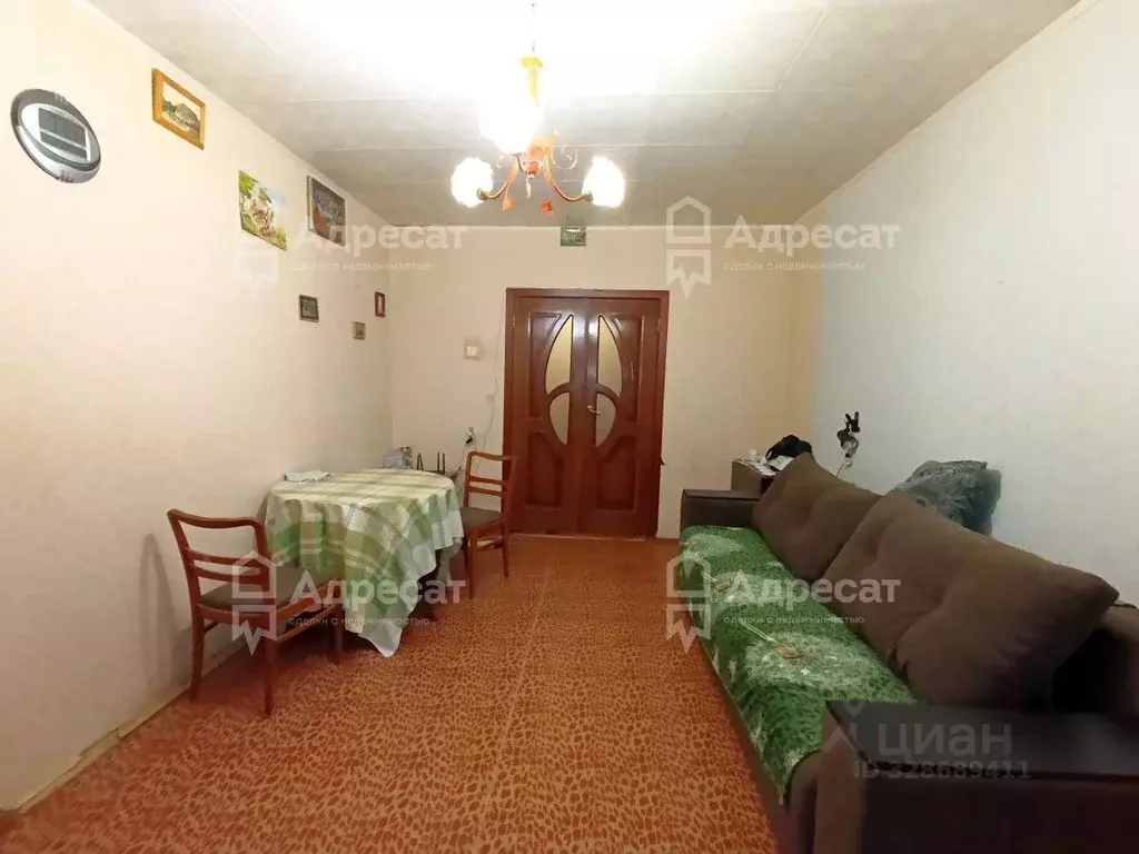 2-к кв. Волгоградская область, Волгоград ул. Менжинского, 23 (50.4 м) - Фото 1