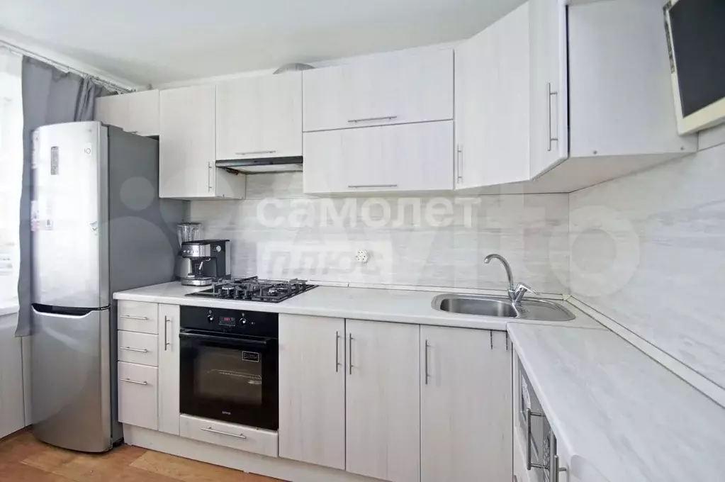 3-к. квартира, 63 м, 7/9 эт. - Фото 0