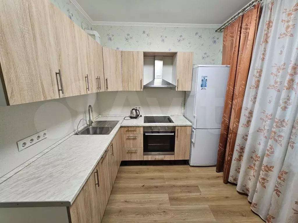 1-к. квартира, 40 м, 5/10 эт. - Фото 1