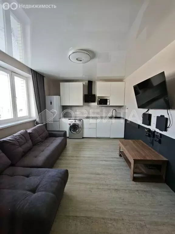 2-комнатная квартира: Тюмень, улица Дмитрия Менделеева, 2 (51.5 м) - Фото 1