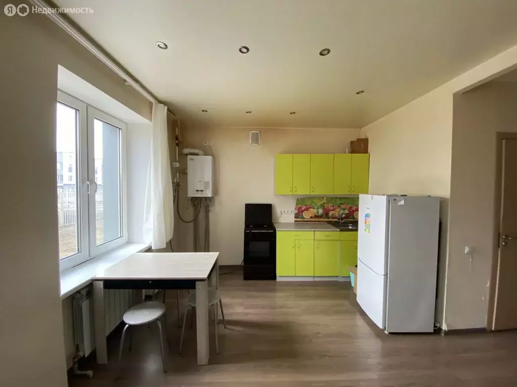 Квартира-студия: Киров, Садаковская улица, 8А (29.5 м) - Фото 1