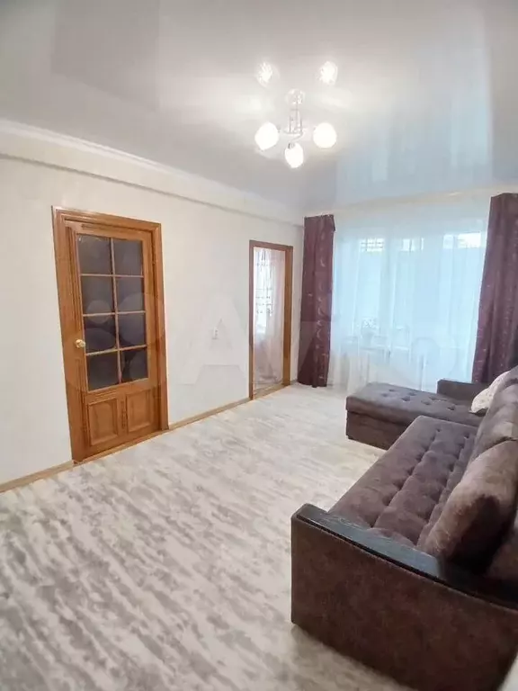3-к. квартира, 50 м, 4/6 эт. - Фото 0