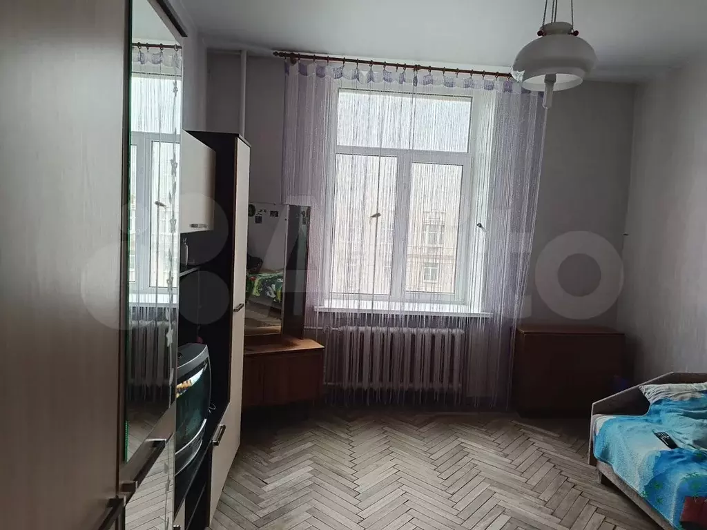 Комната 18 м в 4-к., 4/6 эт. - Фото 0