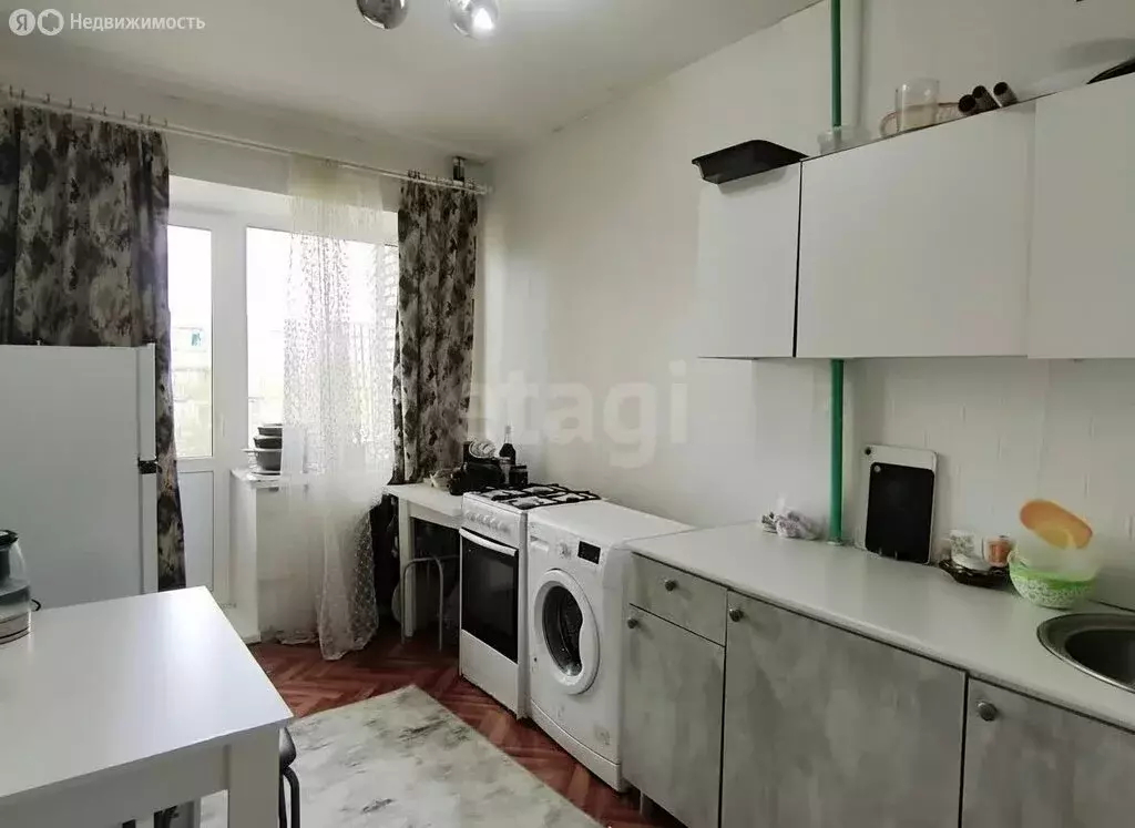 2-комнатная квартира: Устюжна, улица Строителей, 16А (43 м) - Фото 2