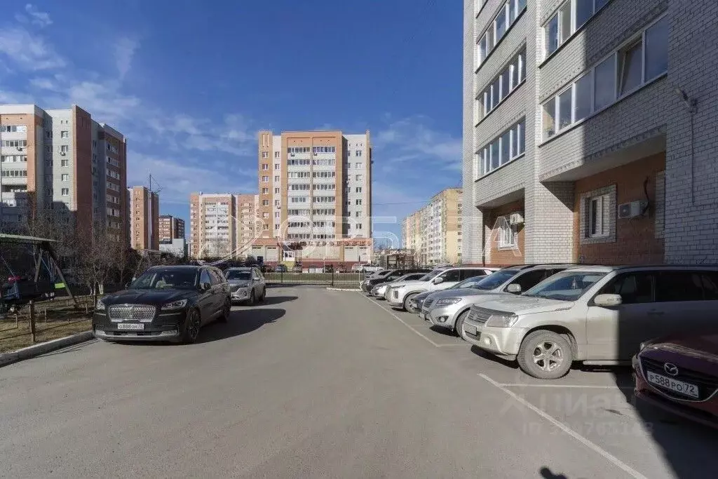 Помещение свободного назначения в Тюменская область, Тюмень ул. ... - Фото 2