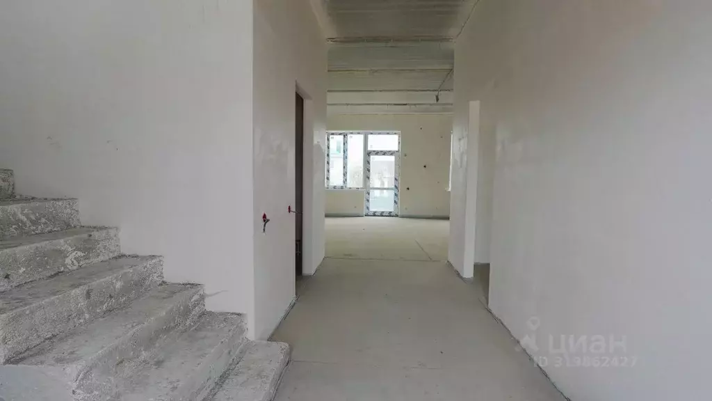 Дом в Ставропольский край, Ставрополь ул. Роз, 161 (170 м) - Фото 1