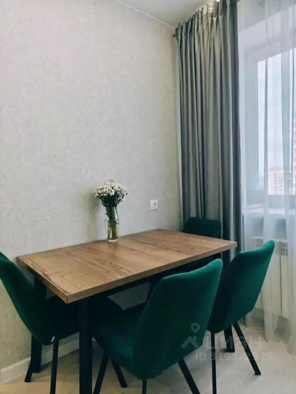 3-к кв. Омская область, Омск ул. Перелета, 19 (90.0 м) - Фото 1