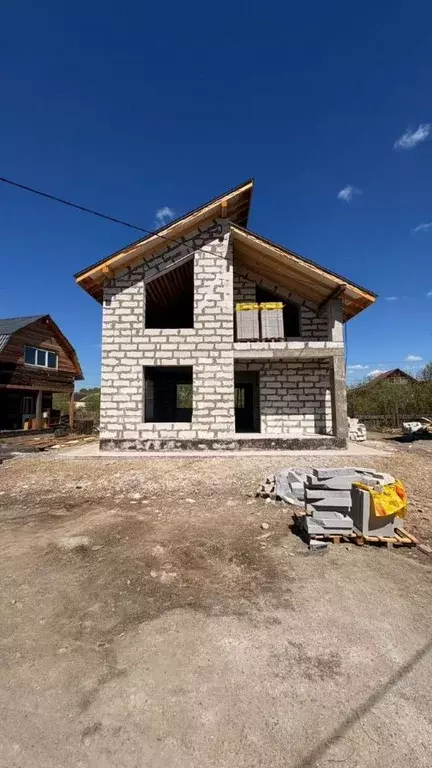 Дом в Иркутская область, Иркутск ул. Пежемского, 29 (200 м) - Фото 0