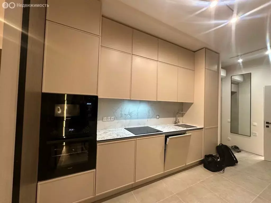 2-комнатная квартира: Краснодар, улица Кирилла Россинского, 3/2 (62 м) - Фото 0