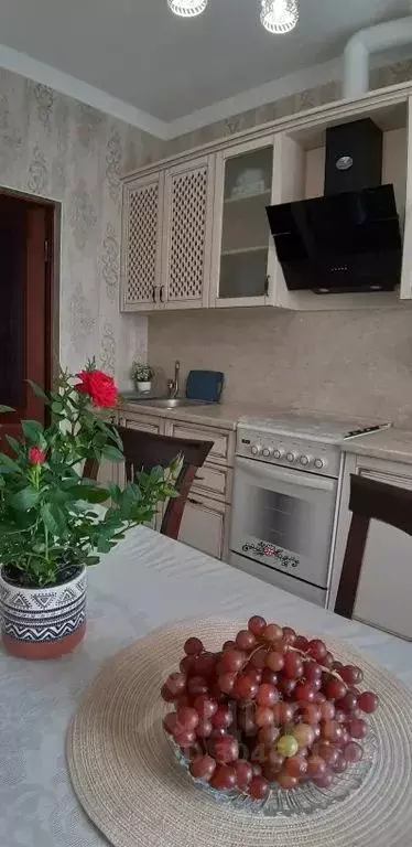 2-к кв. Ставропольский край, Кисловодск ул. Клары Цеткин, 63А (65.0 м) - Фото 0