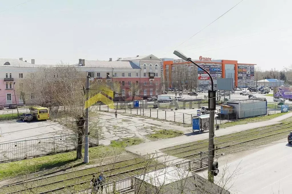 2-к кв. Омская область, Омск ул. Богдана Хмельницкого, 148 (48.9 м) - Фото 0