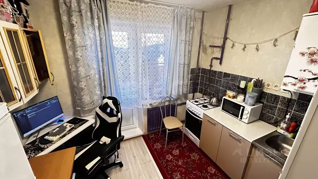1-к кв. Псковская область, Печоры Индустриальная ул., 4 (32.9 м) - Фото 1