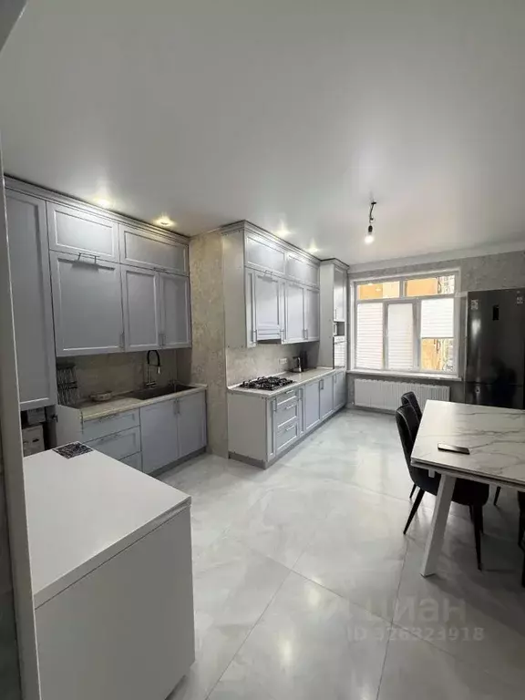 3-к кв. Кабардино-Балкария, Нальчик ул. Шарданова, 50 (100.2 м) - Фото 1