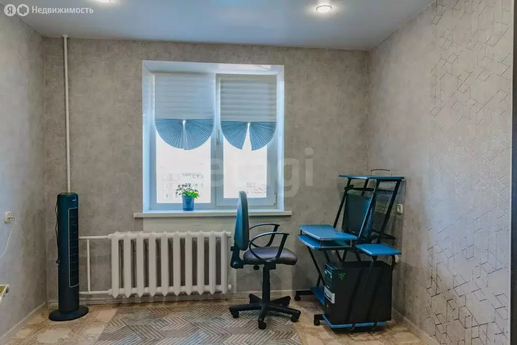 3-комнатная квартира: Комсомольск-на-Амуре, проспект Ленина, 83 (65.4 ... - Фото 2