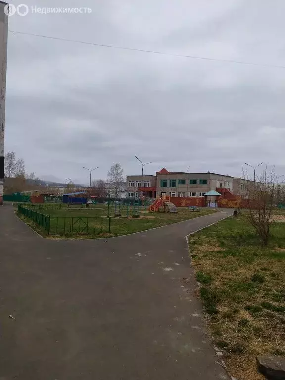 3-комнатная квартира: Братск, жилой район Центральный, Советская ... - Фото 2