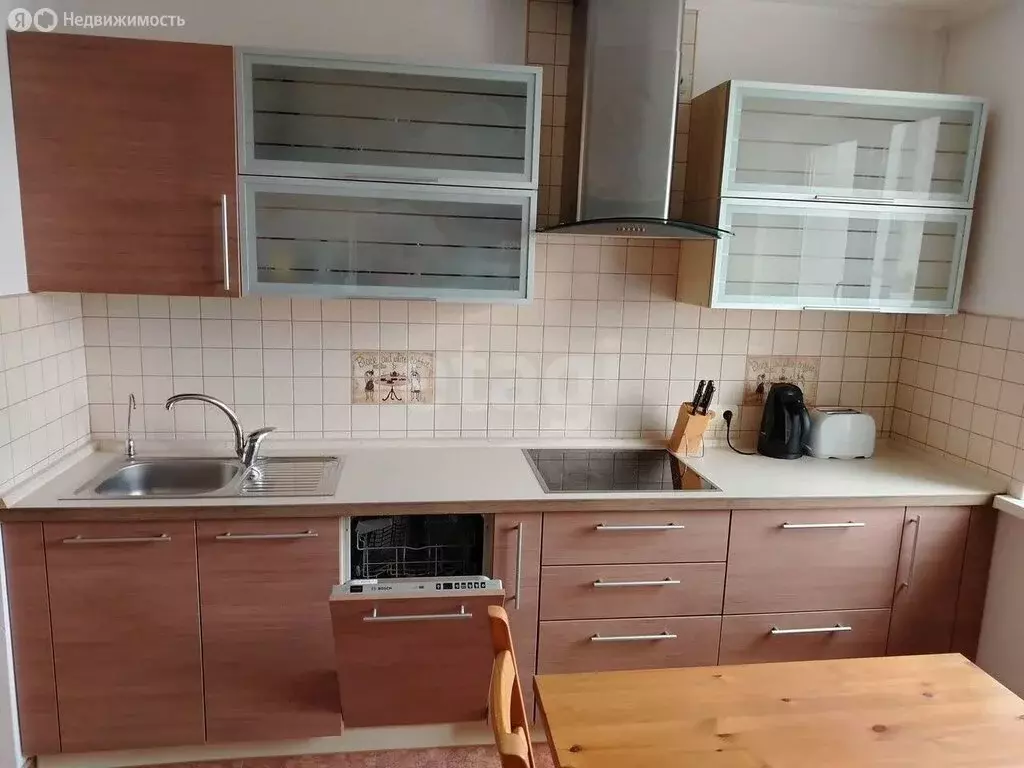 3-комнатная квартира: Омск, улица Крупской, 23 (62.2 м) - Фото 1