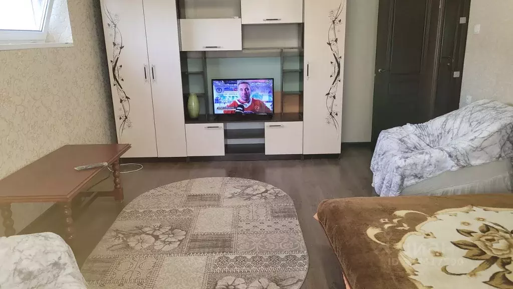 2-к кв. Краснодарский край, Сочи Донская мкр, ул. Чехова, 33 (68.0 м) - Фото 1