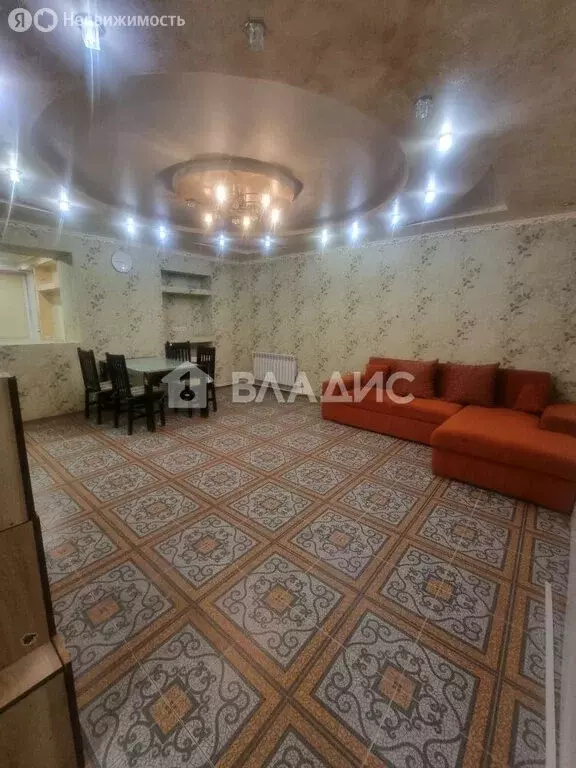 Квартира-студия: Ковров, улица Маяковского, 110 (60 м) - Фото 1