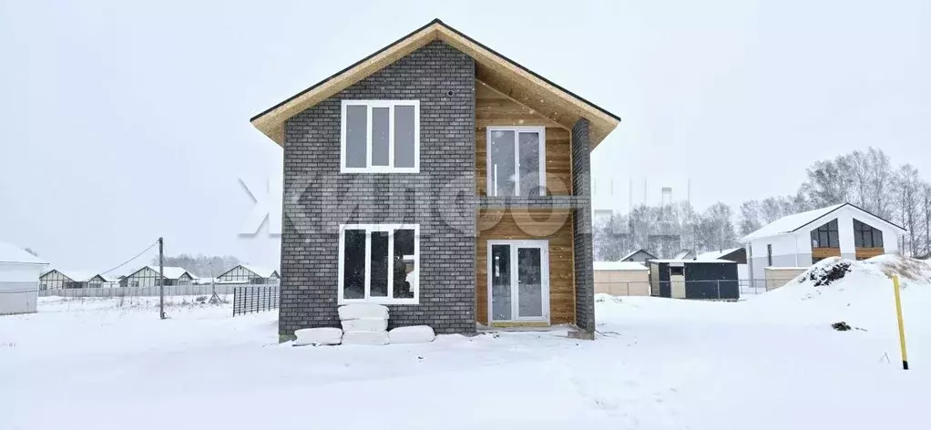 Дом в Новосибирская область, Новосибирский район, Верх-Тулинский ... - Фото 0