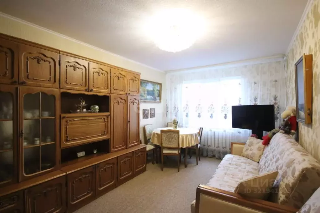 3-к кв. Ямало-Ненецкий АО, Новый Уренгой ул. 26-го съезда КПСС, 6А ... - Фото 1