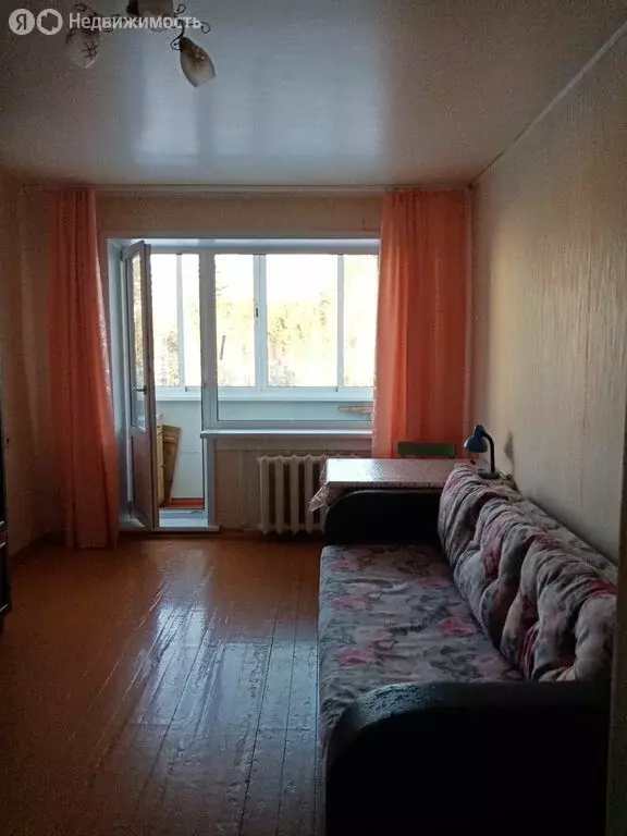 2-комнатная квартира: Усть-Илимск, улица Героев Труда, 11 (44.5 м) - Фото 1