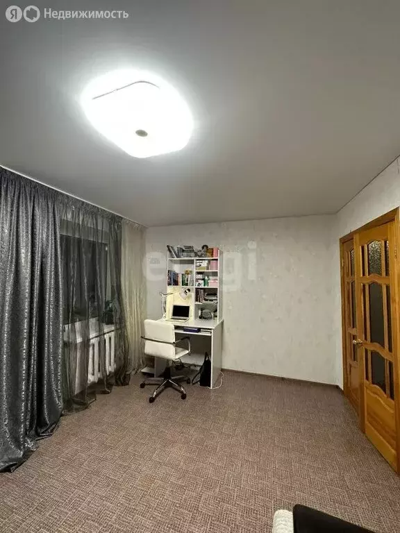 2-комнатная квартира: Уфа, улица Орджоникидзе, 18 (54 м) - Фото 1