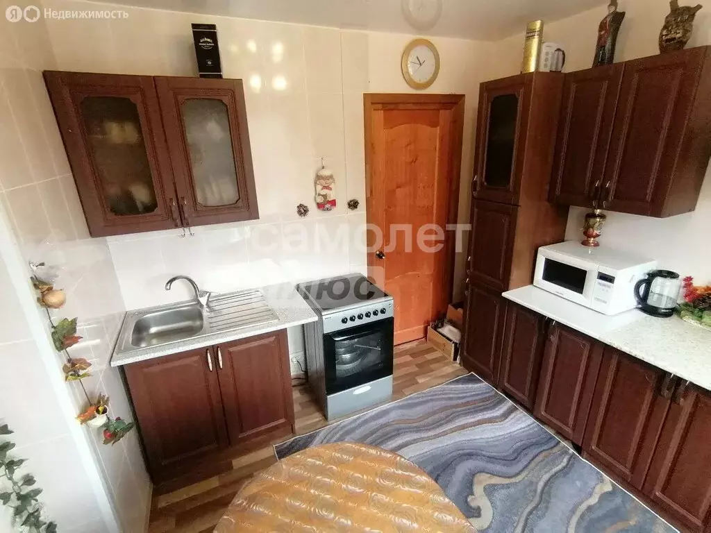 2-комнатная квартира: деревня Кашино, 136 (47.7 м) - Фото 1
