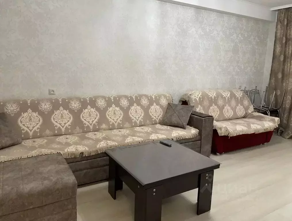 2-к кв. Дагестан, Каспийск ул. Орджоникидзе, 28 (43.0 м) - Фото 1