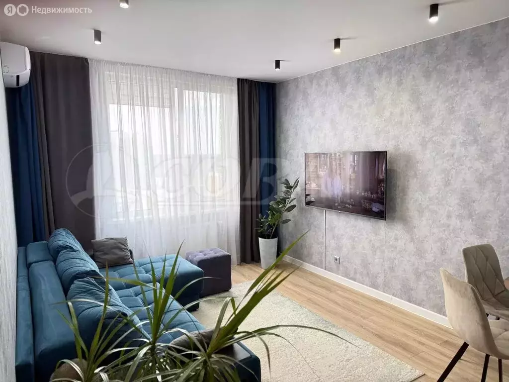 2-комнатная квартира: Тюмень, улица Фармана Салманова, 14 (60 м) - Фото 1