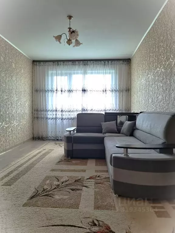 3-к кв. Алтайский край, Барнаул ул. Антона Петрова, 266 (63.0 м) - Фото 0