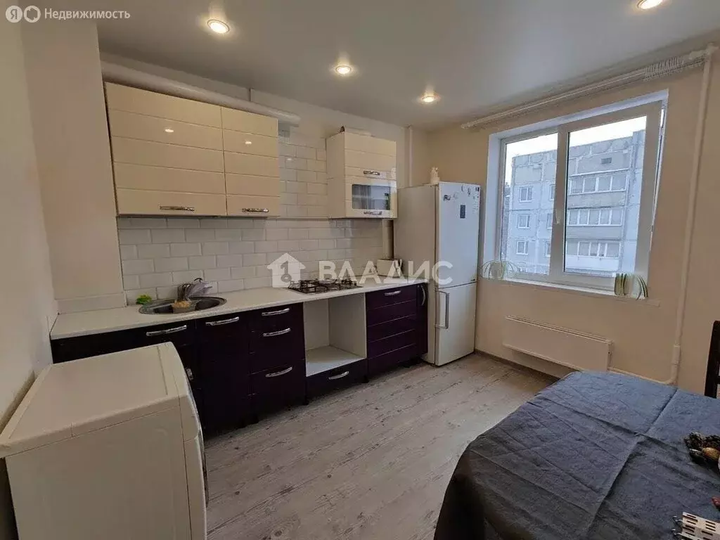 1-комнатная квартира: Калининград, улица Маршала Борзова, 92 (32 м) - Фото 1