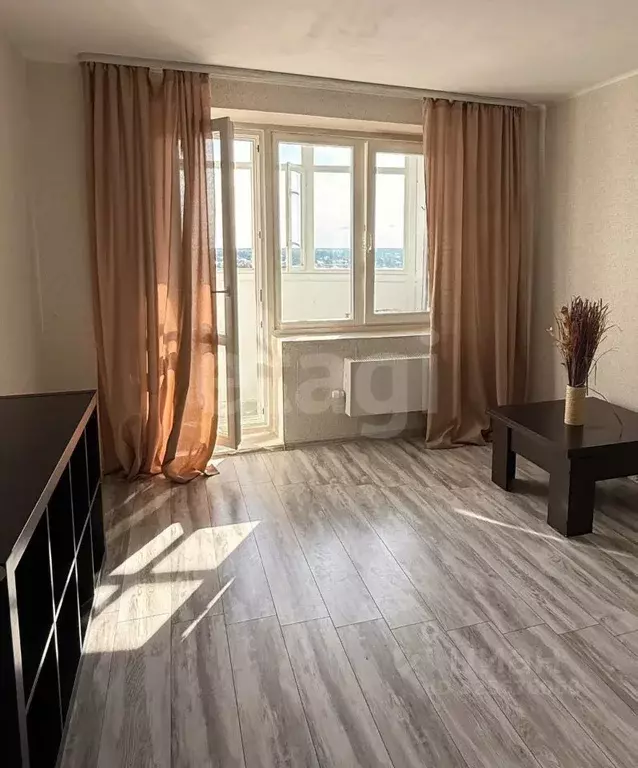 1-к кв. Тюменская область, Тюмень ул. Павла Шарова, 9 (37.2 м) - Фото 0