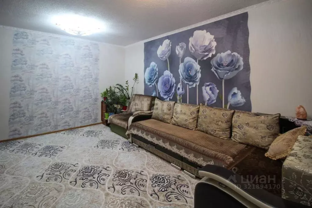 2-к кв. Ямало-Ненецкий АО, Новый Уренгой Оптимистов мкр, 2/2 (65.6 м) - Фото 1