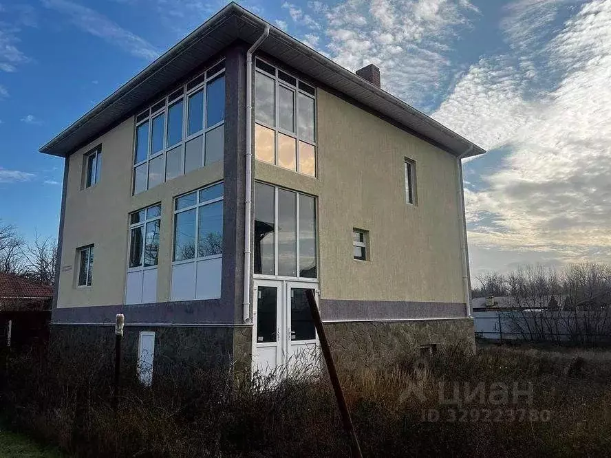 Коттедж в Волгоградская область, Среднеахтубинский район, Фрунзенское ... - Фото 1