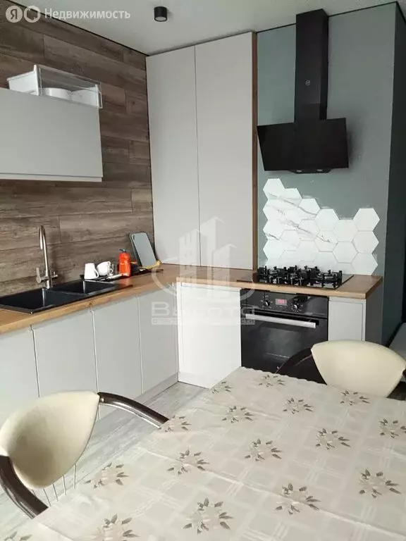 2-комнатная квартира: Калуга, Полесская улица, 31 (65.89 м) - Фото 1