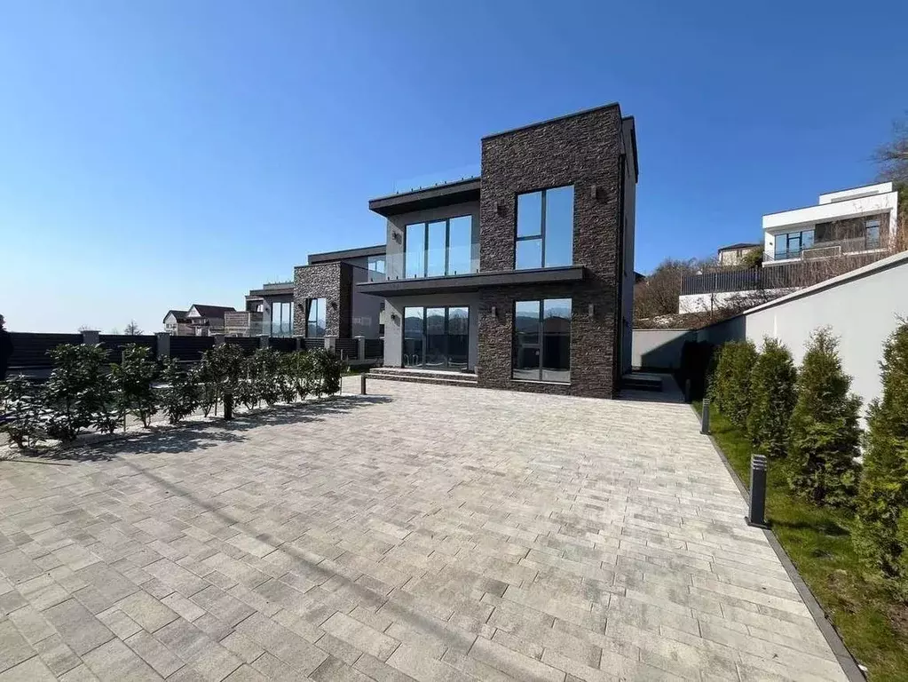 Дом в Краснодарский край, Сочи городской округ, с. Высокое ул. ... - Фото 1