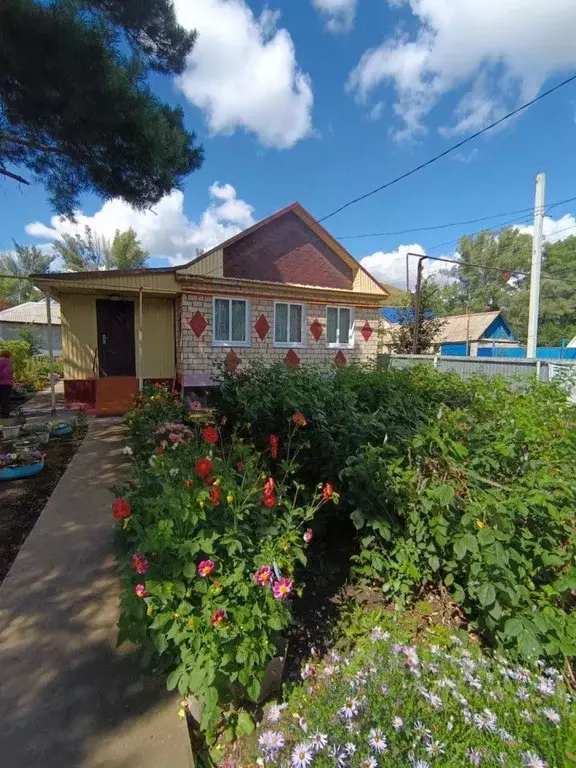 Дом в Оренбургская область, Кувандык Светлый пер. (73 м) - Фото 0