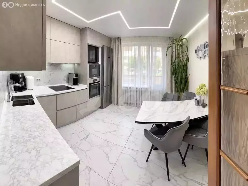 3-комнатная квартира: Тюмень, улица Энергетиков, 53к1 (91 м) - Фото 2