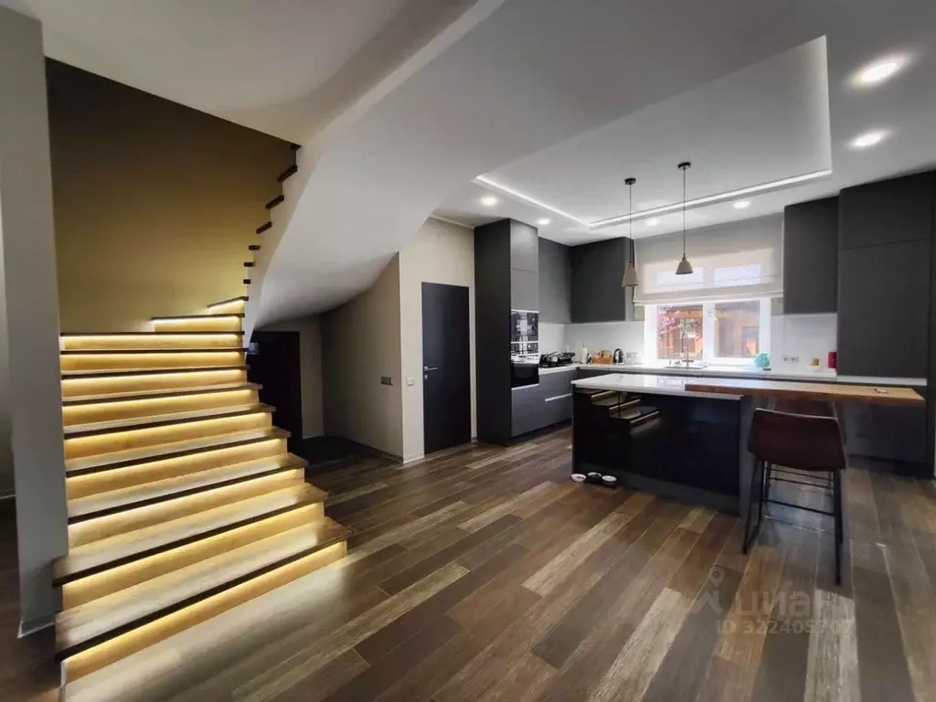 Дом в Адыгея, Тахтамукайский район, Козет аул Степная ул., 4 (315 м) - Фото 1