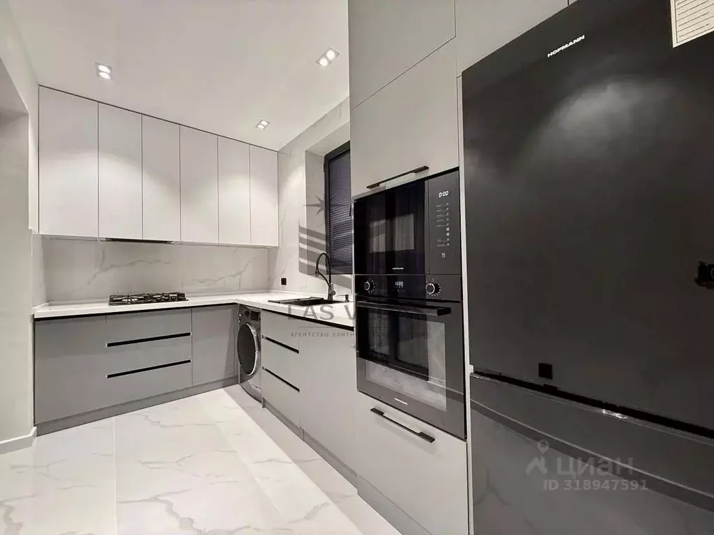 2-к кв. Татарстан, Казань ул. Лейтенанта Шмидта, 8 (87.0 м) - Фото 1