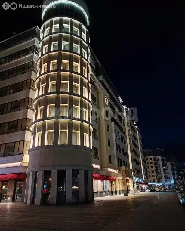 3-комнатная квартира: Красноярск, улица Петра Ломако, 14 (79.9 м) - Фото 1