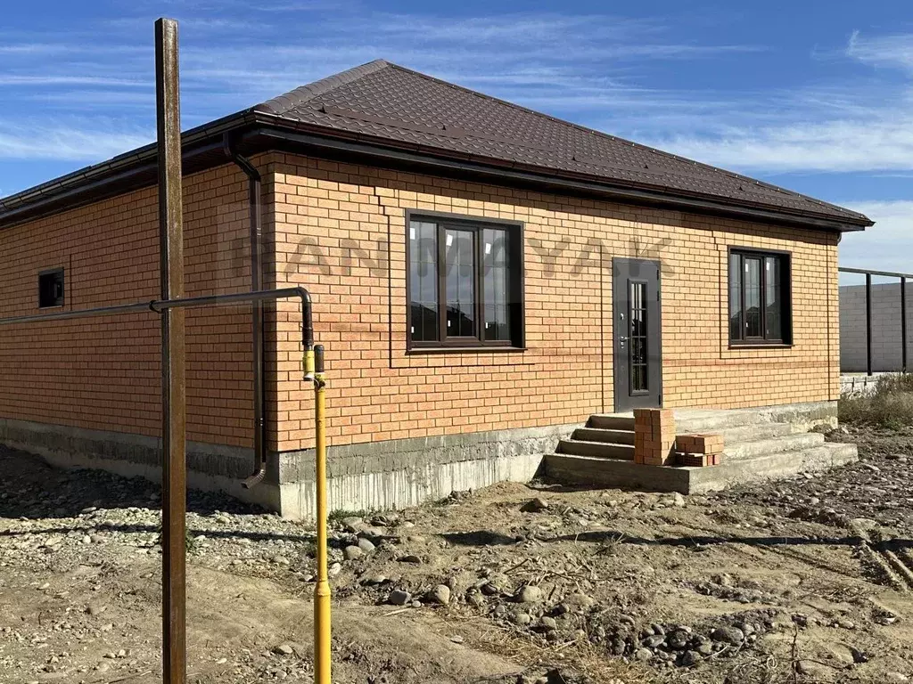 Дом в Адыгея, Майкоп городской округ, пос. Северный ул. Офицерская ... - Фото 1