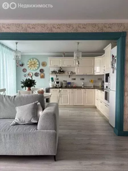 3-комнатная квартира: Уфа, улица Джалиля Киекбаева, 6 (91.4 м) - Фото 1