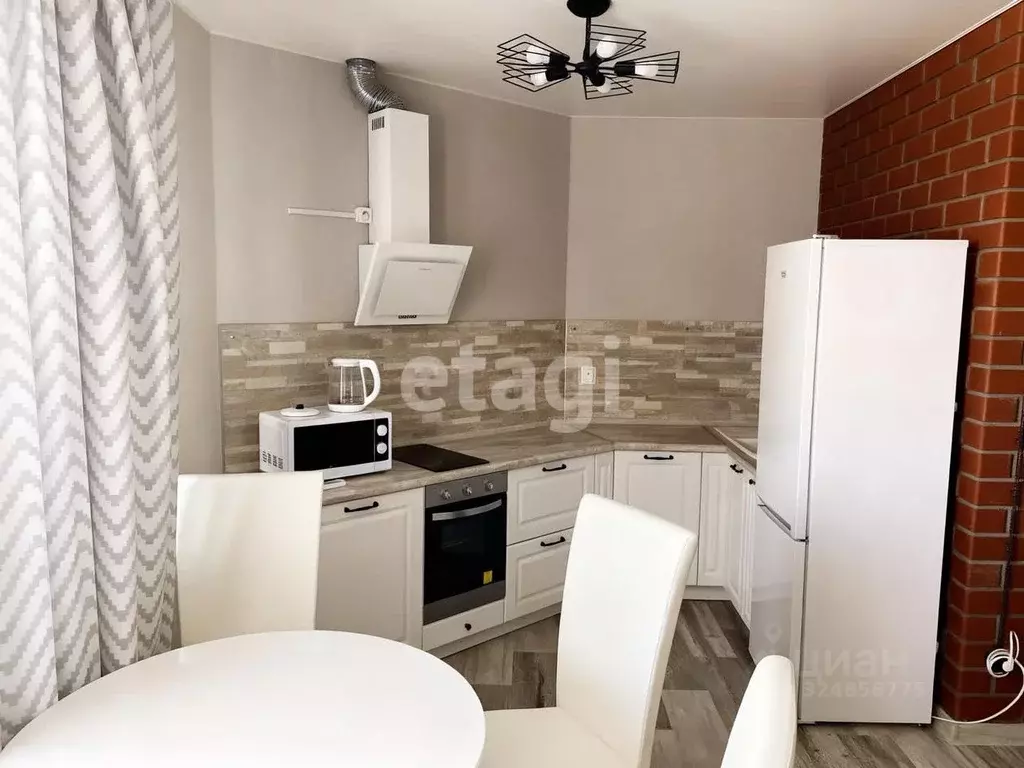 1-к кв. Тюменская область, Тюмень ул. Шиллера, 34/1 (32.6 м) - Фото 1