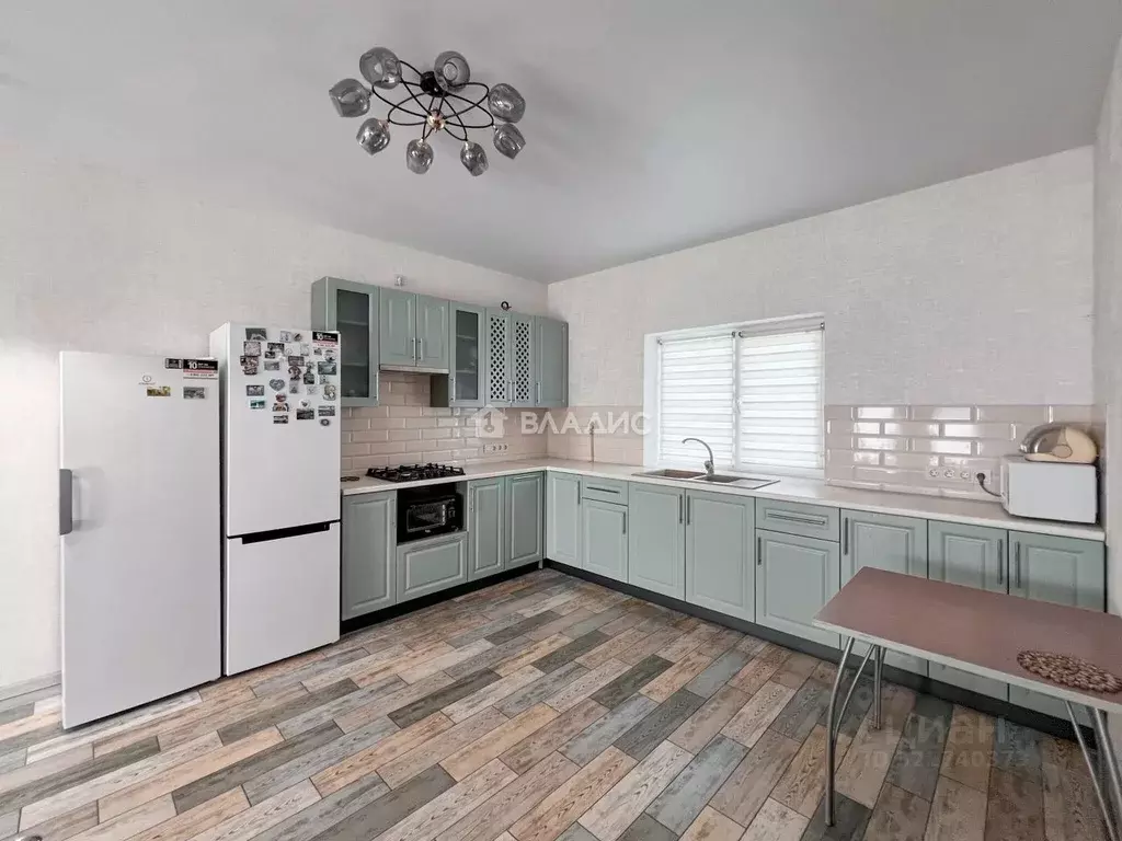 Дом в Белгородская область, Белгородский район, Разумное рп ул. ... - Фото 1